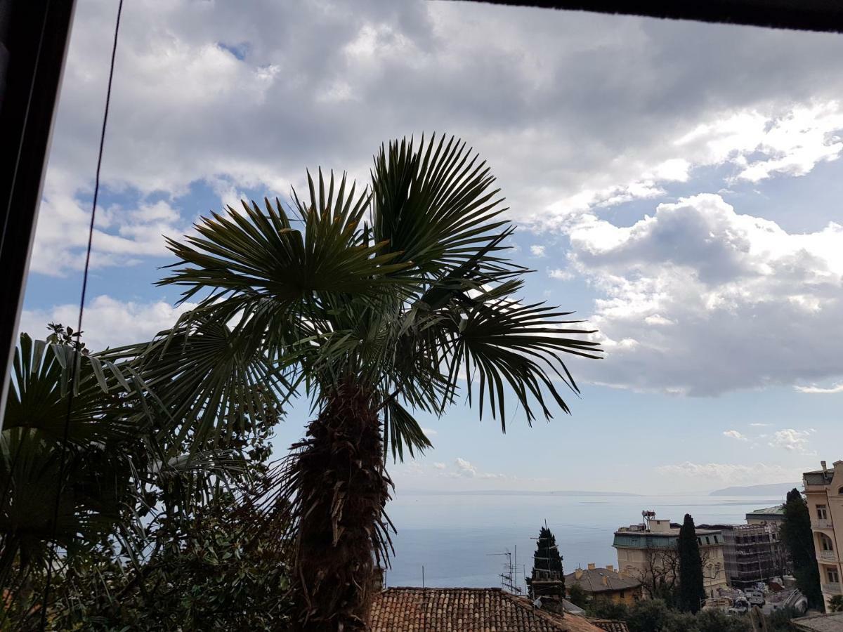 Sunny 150 M From The Sea Apartment